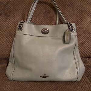 Gorgeous Hallie Coach bag!!